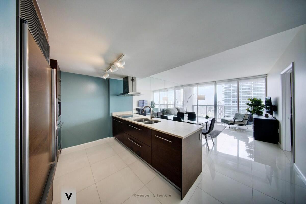 Icon Brickell Suites By Vesper Miami Exterior photo